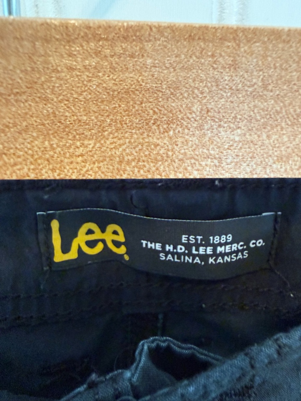 Vintage Lee Black Skater Shorts with Yellow Logo Tag Extra Long Size 40 - Picture 2 of 5